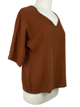 Load image into Gallery viewer, Oh My Gauze 3/4 SLEEVE VNECK BLOUSE ERIN
