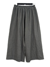 Load image into Gallery viewer, Cynthia Ashby JAKE LINEN PANT
