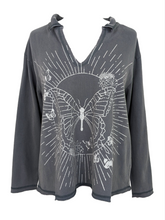 Load image into Gallery viewer, Caite BUTTERFLY V NECK SPLIT TOP EVIE
