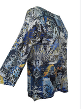 Load image into Gallery viewer, Inoah 3/4 SLEEVE LITTLE BLUE POCKET TOP
