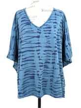 Load image into Gallery viewer, Prairie Cotton OASIS VNECK BLOUSON TEE
