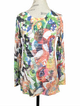 Load image into Gallery viewer, Inoah LONG SLEEVE SCOOP VINES TEE
