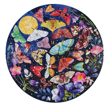 Load image into Gallery viewer, eeboo MOTH 500 PIECE ROUND PUZZLE
