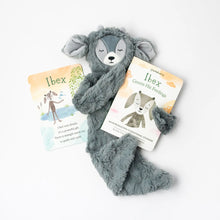 Load image into Gallery viewer, Slumberkins IBEX SMUGGLER AND BOOK SET - EMOTIONAL COURAGE
